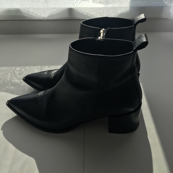 Everlane The Boss Boot - Picture 2 of 8